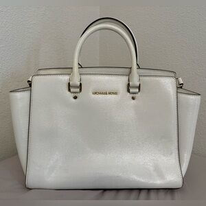 NWT Michael Kors Selma Satchel in Optic White Patent Leather